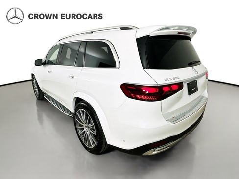 Used 2026 Mercedes-Benz GLS 580 4MATIC image 5