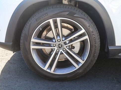 Used 2022 Mercedes-Benz GLE 350 4MATIC image 9