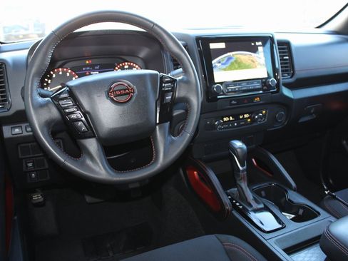 Used 2024 Nissan Frontier Pro-X image 4