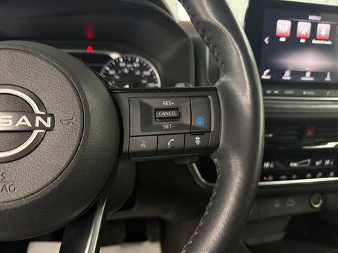 Used 2023 Nissan Rogue SV w/ SV Premium Package image 27