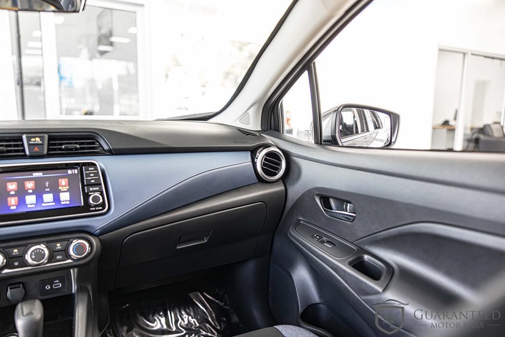 Used 2025 Nissan Versa SV FWD image 35
