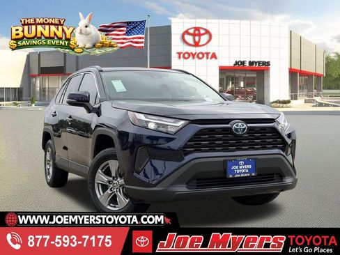 Used 2024 Toyota RAV4 XLE w/ Convenience Package AWD/4WD image 1