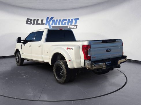 Used 2018 Ford F350 Lariat w/ Lariat Ultimate Package image 3