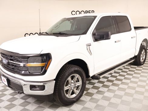 Used 2025 Ford F150 XLT w/ Equipment Group 301A Standard AWD/4WD image 9