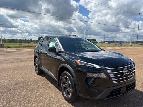 New 2026 Nissan Rogue SV image 5