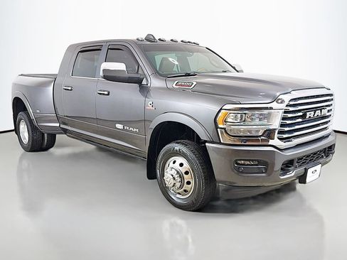 Used 2021 RAM 3500 Limited AWD/4WD image 2