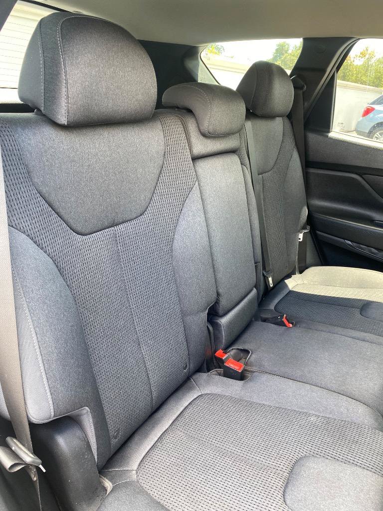 Used 2022 Hyundai Santa Fe SEL FWD image 17