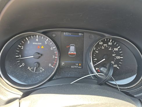 Used 2019 Nissan Rogue SV FWD image 10
