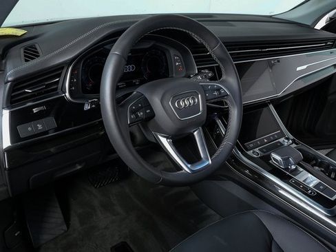 Used 2023 Audi Q8 Premium w/ Convenience Package image 4