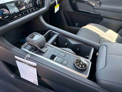 New 2026 Nissan Pathfinder Platinum w/ Accent Package AWD/4WD image 27