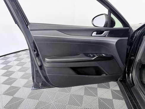 Used 2023 Kia K5 LXS image 9