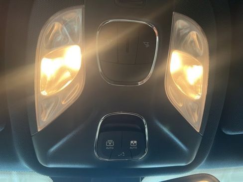 New 2025 Jeep Compass Limited w/ Sun & Sound Group image 15