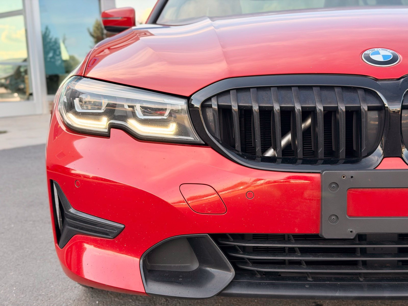 Used 2019 BMW 330i xDrive Sedan w/ Convenience Package AWD/4WD image 10