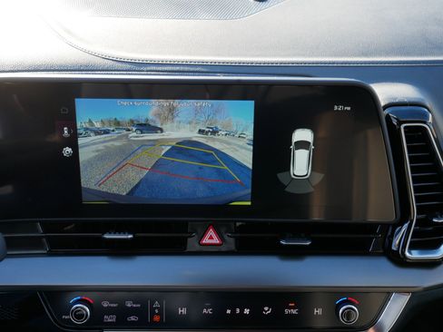 Certified 2024 Kia Sportage EX image 27