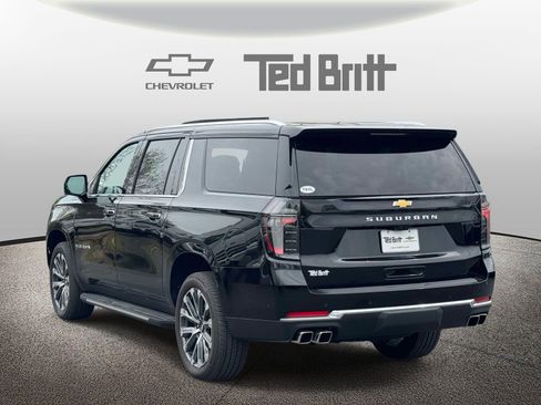 New 2026 Chevrolet Suburban High Country image 6