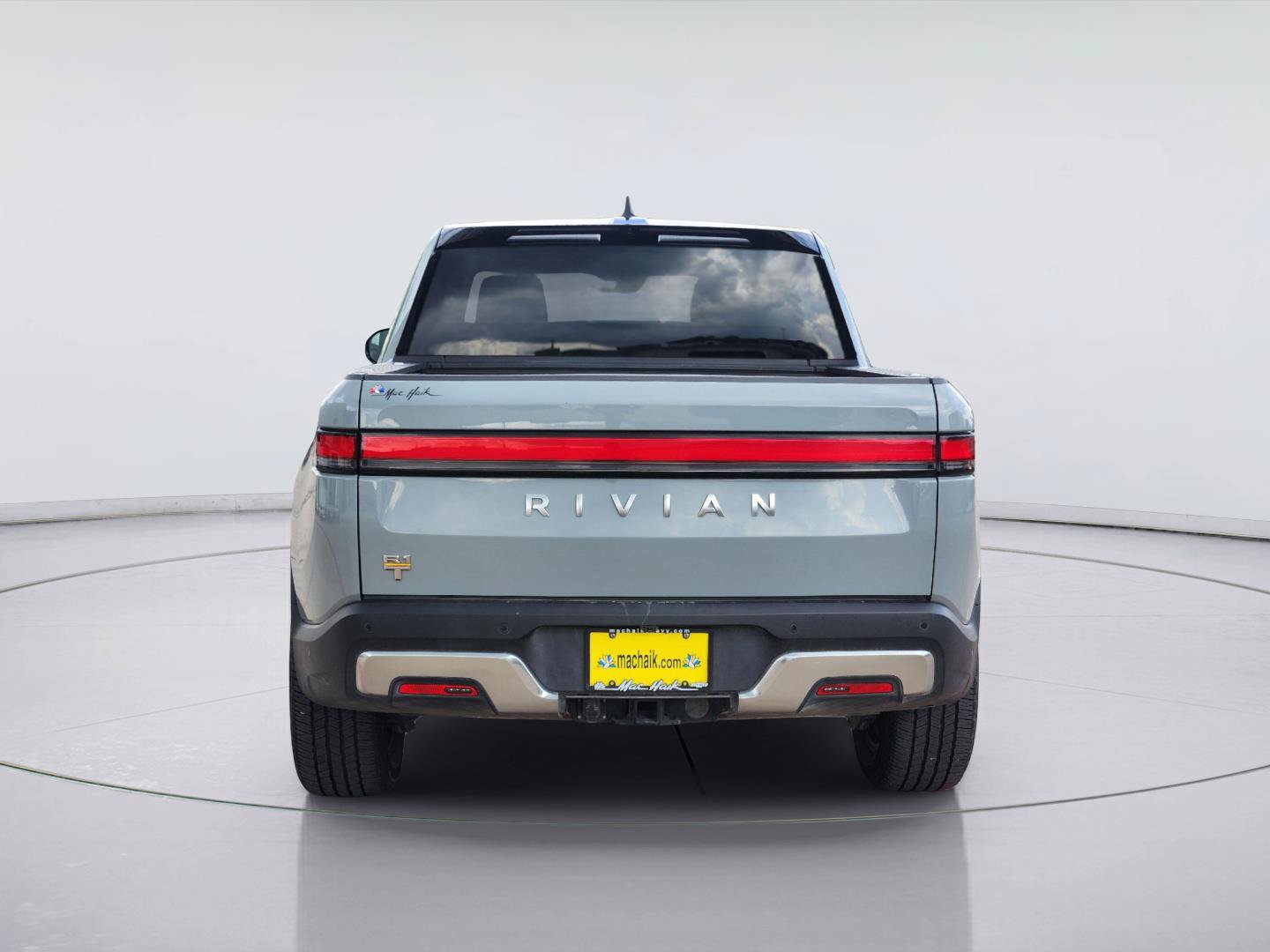 Used 2022 Rivian R1T Adventure AWD/4WD image 6