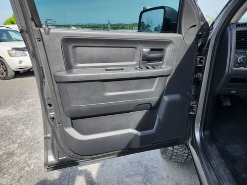 Used 2012 RAM 1500 Express w/ ST Popular Equipment Group image 16