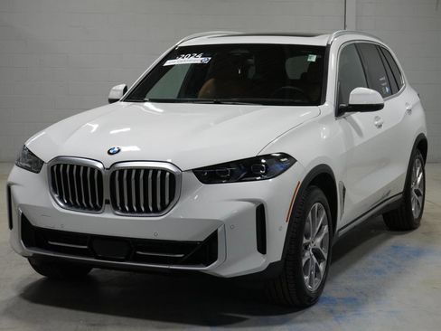 Certified 2024 BMW X5 xDrive40i w/ Premium Package AWD/4WD image 1