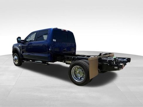 New 2026 Ford F550 4x4 Crew Cab image 2