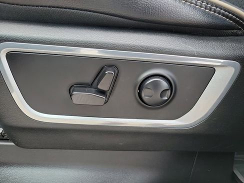 Used 2023 RAM 1500 Laramie image 17