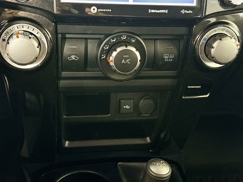 Used 2022 Toyota 4Runner TRD Off-Road image 16