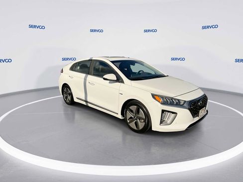 Used 2020 Hyundai Ioniq Limited FWD image 2