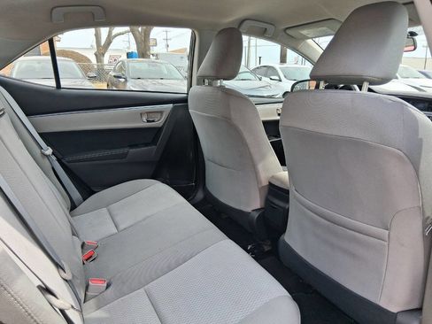 Used 2015 Toyota Corolla LE image 23
