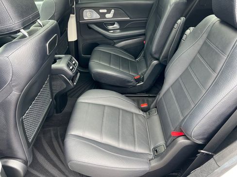 Used 2020 Mercedes-Benz GLS 580 4MATIC image 22
