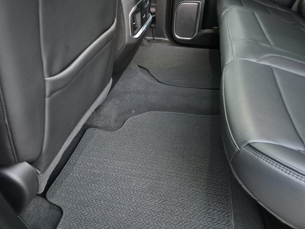 Used 2025 GMC Sierra 1500 Denali AWD/4WD image 33