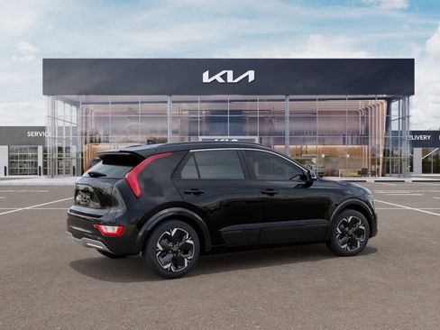 New 2025 Kia Niro Wind w/ Wind Preserve Package image 6