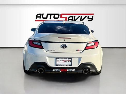 Used 2023 Toyota GR86 Premium image 6