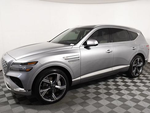 Used 2025 Genesis GV80 3.5T Prestige AWD/4WD image 2