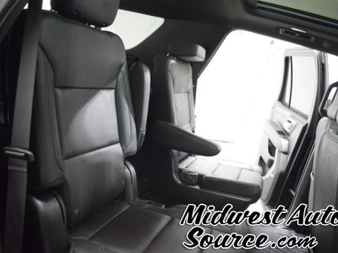 Used 2022 Chevrolet Tahoe Z71 w/ Z71 Off-Road Package image 29