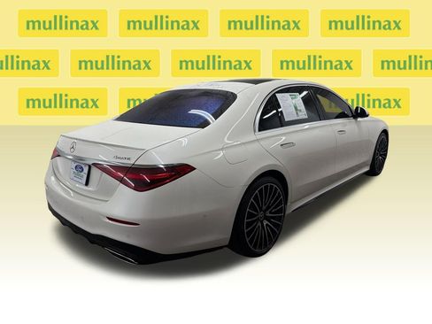 Used 2021 Mercedes-Benz S 580 4MATIC Sedan image 3