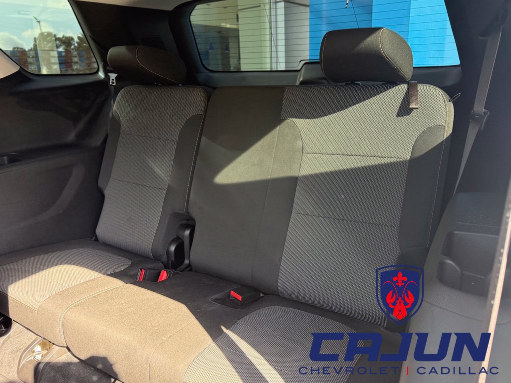 Used 2019 Chevrolet Traverse LT FWD image 16