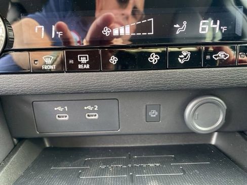 New 2025 Mitsubishi Outlander SE image 28