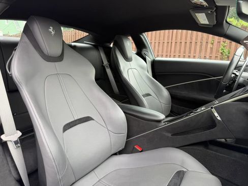 Used 2021 Ferrari Roma RWD image 22
