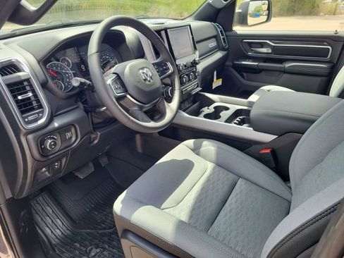 New 2026 RAM 1500 4x4 Crew Cab image 13