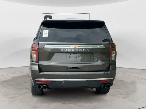 Used 2021 Chevrolet Suburban High Country w/ Premium Package AWD/4WD image 4