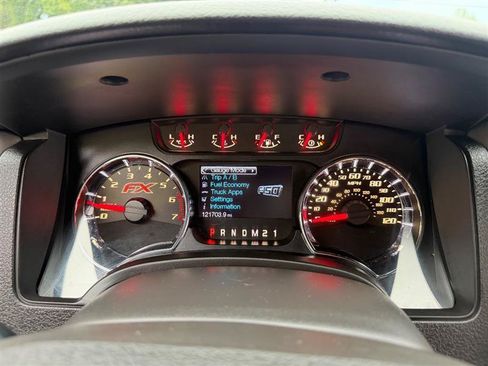 Used 2014 Ford F150 FX4 w/ Equipment Group 402A Luxury AWD/4WD image 30