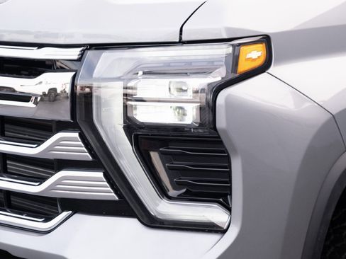 New 2026 Chevrolet Silverado 3500 High Country w/ High Country Premium Package image 25
