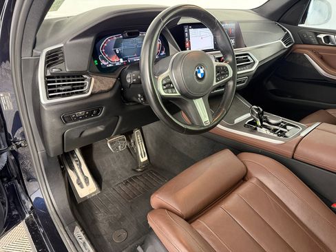 Used 2022 BMW X5 xDrive40i w/ M Sport Package AWD/4WD image 4