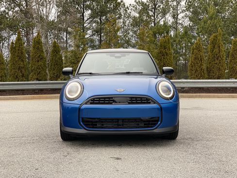 New 2026 MINI Cooper 2-Door Hardtop FWD image 12