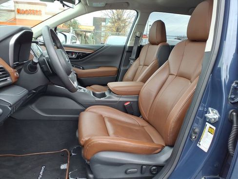 Certified 2025 Subaru Outback Touring w/ Popular Package #2 image 5