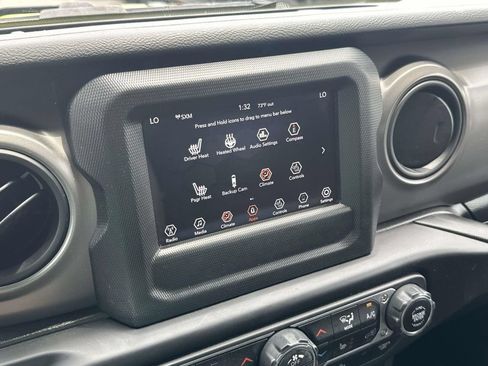 Used 2022 Jeep Wrangler Unlimited Sport AWD/4WD image 24