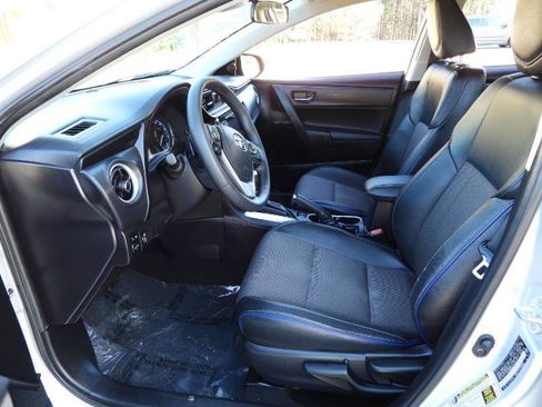 Used 2017 Toyota Corolla SE image 39