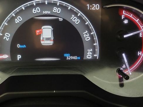Used 2024 Toyota RAV4 LE FWD image 2