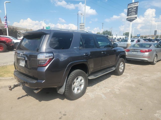 Used 2017 Toyota 4Runner SR5 Premium AWD/4WD image 3