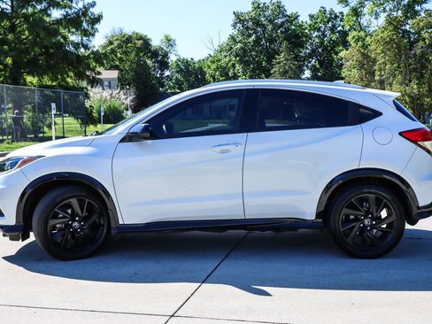 Used 2022 Honda HR-V Sport image 4