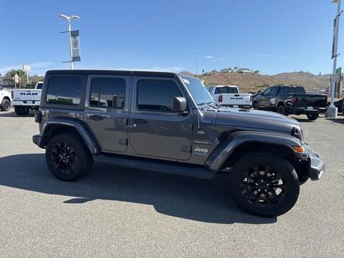 Used 2022 Jeep Wrangler Unlimited Sahara image 14